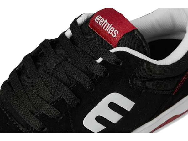 etnies Marana