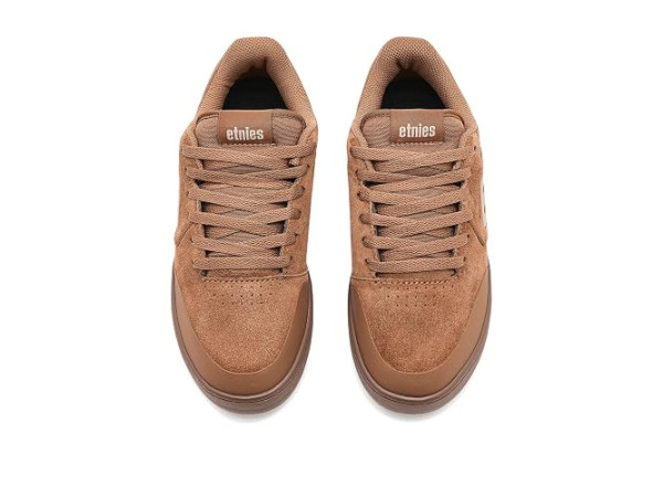 etnies Marana