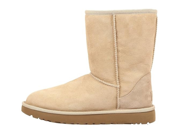 UGG Classic Short II