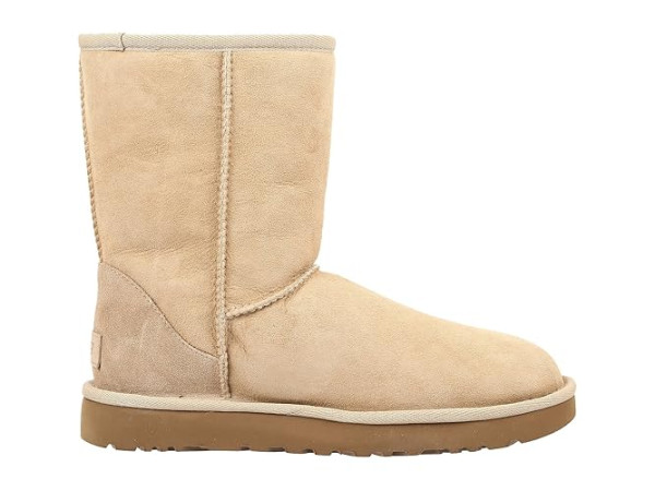 UGG Classic Short II