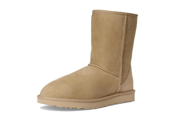 UGG Classic Short II