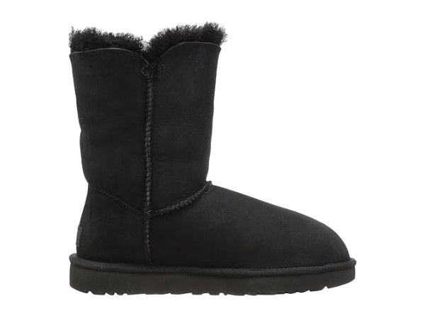 UGG Bailey Button II