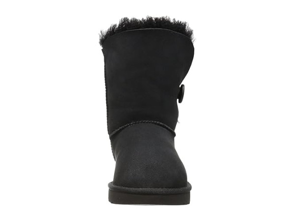 UGG Bailey Button II