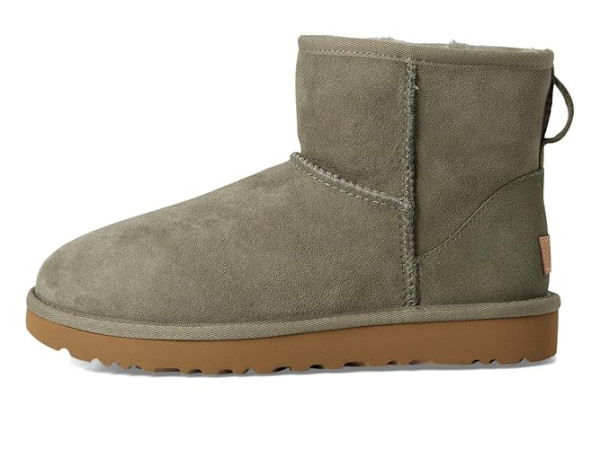 UGG Classic Mini II