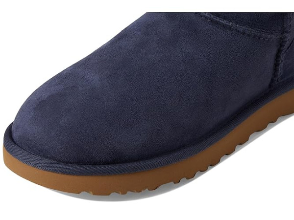 UGG Classic Mini II
