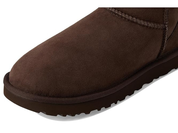 UGG Classic Mini II