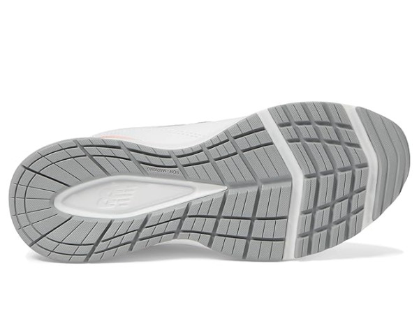 New Balance WX608v5