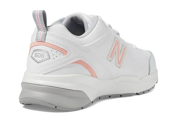 New Balance WX608v5
