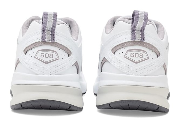 New Balance WX608v5