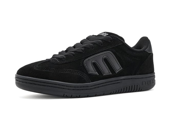 etnies Locut