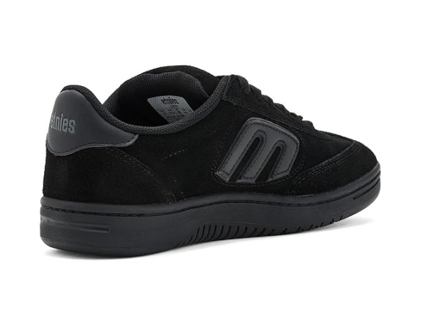 etnies Locut