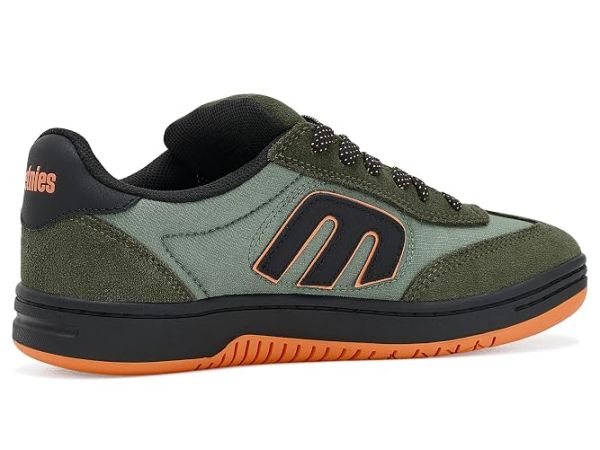 etnies Locut