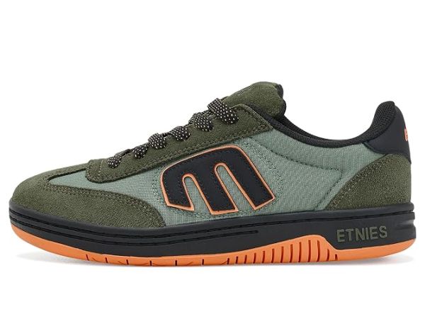 etnies Locut