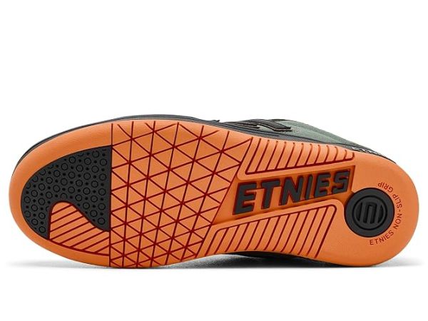 etnies Locut