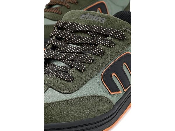 etnies Locut