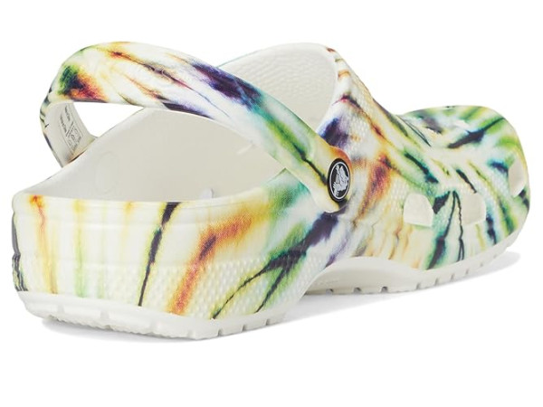 Crocs Classic Clogs - Seasonal Graphic Crocs Classic Clogs - Seasonal Graphic