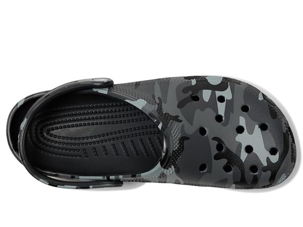 Crocs Classic Clogs - Seasonal Graphic Crocs Classic Clogs - Seasonal Graphic