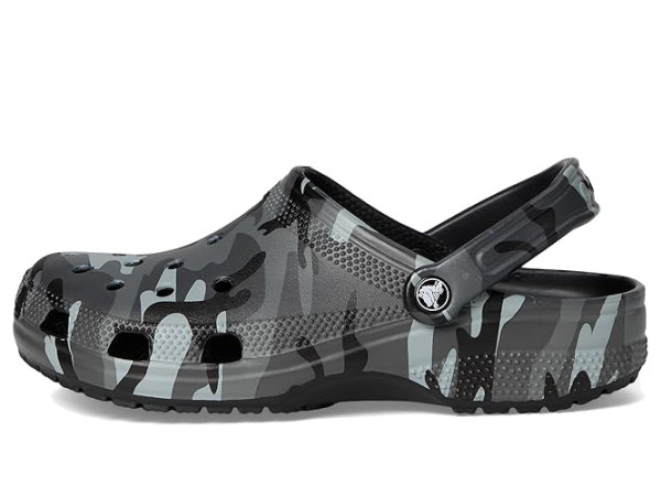 Crocs Classic Clogs - Seasonal Graphic Crocs Classic Clogs - Seasonal Graphic