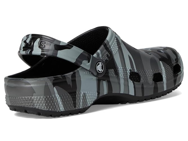 Crocs Classic Clogs - Seasonal Graphic Crocs Classic Clogs - Seasonal Graphic