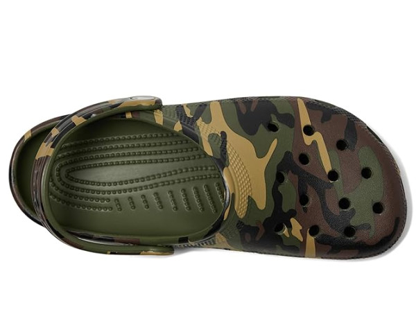 Crocs Classic Clogs - Seasonal Graphic Crocs Classic Clogs - Seasonal Graphic