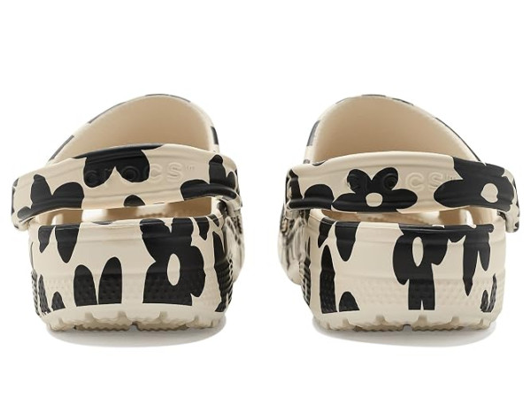 Crocs Classic Clog - Seasonal Graphic Crocs Classic Clog - Seasonal Graphic