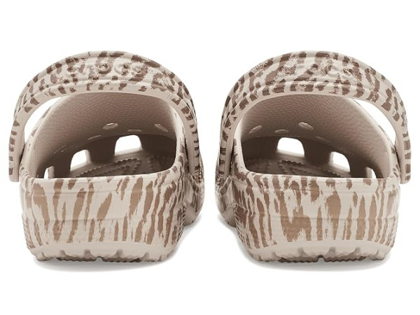 Crocs Classic Clog - Seasonal Graphic Crocs Classic Clog - Seasonal Graphic