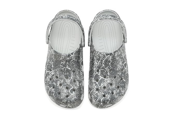 Crocs Classic Clog - Seasonal Graphic Crocs Classic Clog - Seasonal Graphic