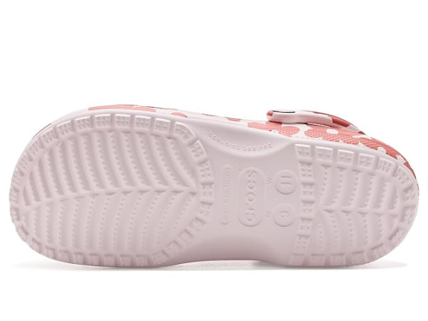 Crocs Classic Clog - Seasonal Graphic Crocs Classic Clog - Seasonal Graphic