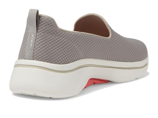 SKECHERS Performance Go Walk Arch Fit SKECHERS Performance Go Walk Arch Fit