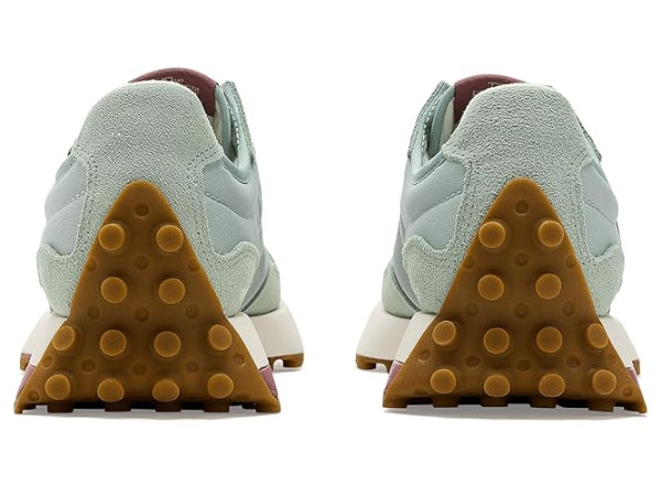 New Balance Classics 327 New Balance Classics 327