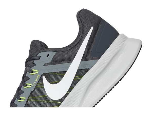 Nike Run Swift 3