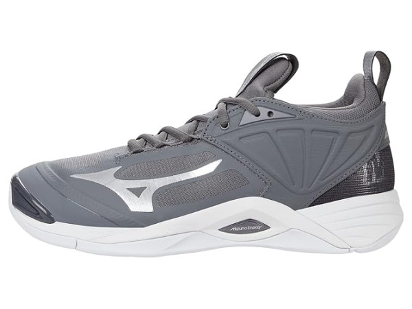 Mizuno Wave Momentum 2