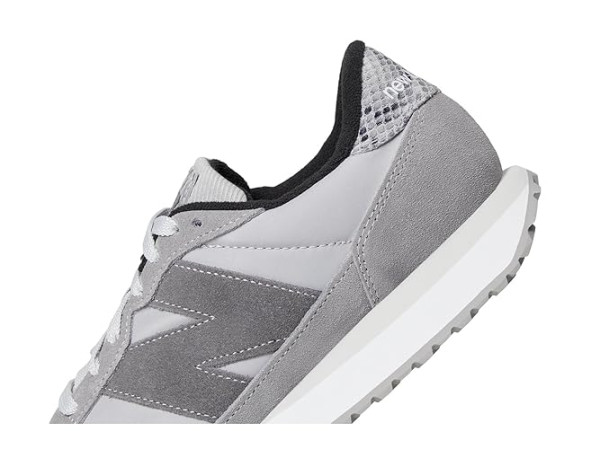 New Balance Classics 237v1