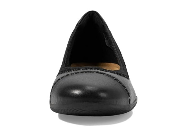 Clarks Sara Bay