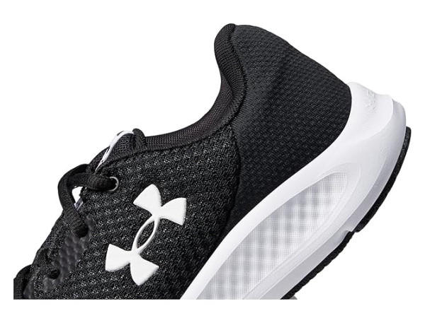 Under Armour Charged Pursuit 3