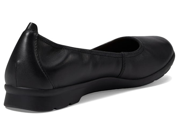 Clarks Jenette Ease