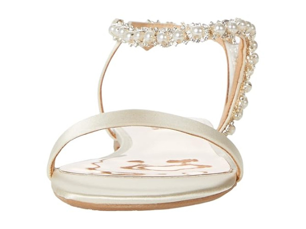 Badgley Mischka Klare