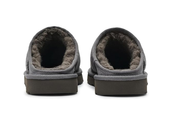 UGG Classic Slip-On
