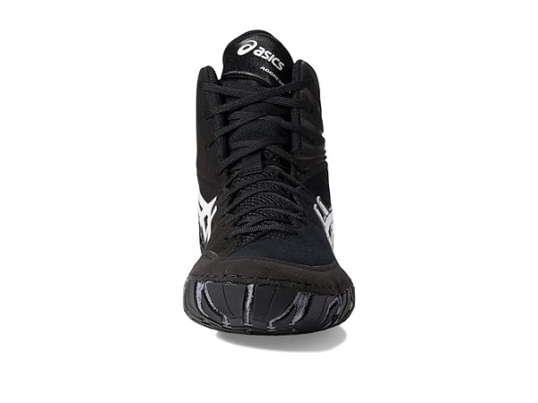 ASICS Aggressor 5