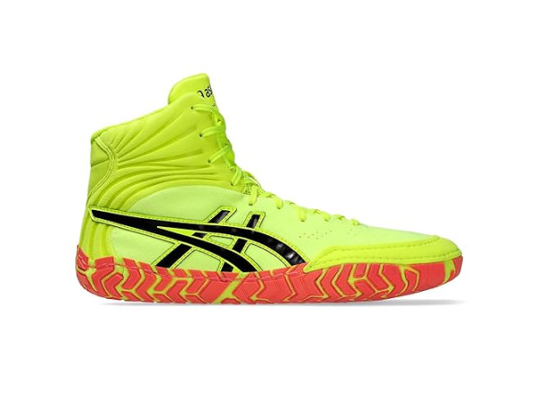 ASICS Aggressor 5