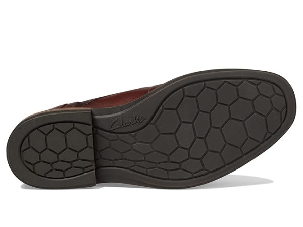 Clarks Un Hugh Lace