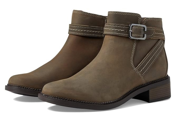 Clarks Maye Strap