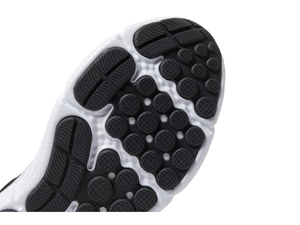 Under Armour Charged Assert 10