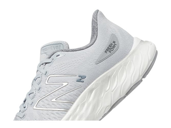 New Balance Fresh Foam X EVOZ v3