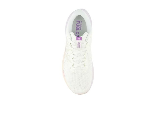 New Balance FuelCell Propel v4