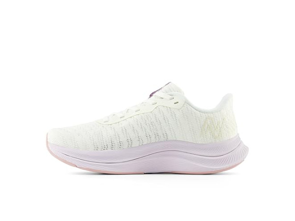 New Balance FuelCell Propel v4