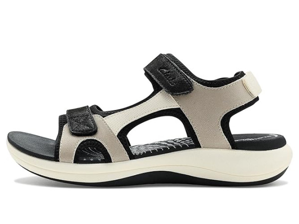Clarks Mira Bay