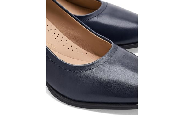 Clarks Freva 55 Court