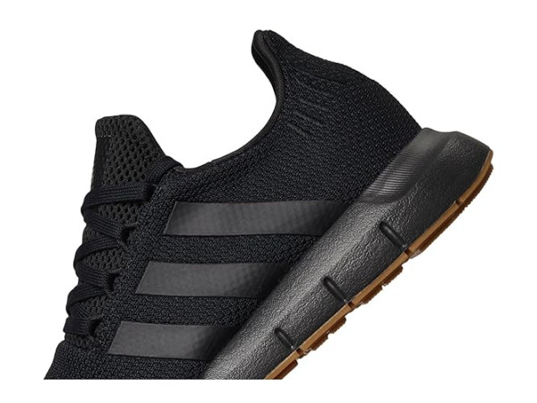 adidas Swift Run 1.0 adidas Swift Run 1.0