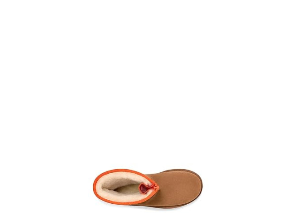 UGG Classic Short Zipper Tape Logo UGG Classic Short Zipper Tape Logo